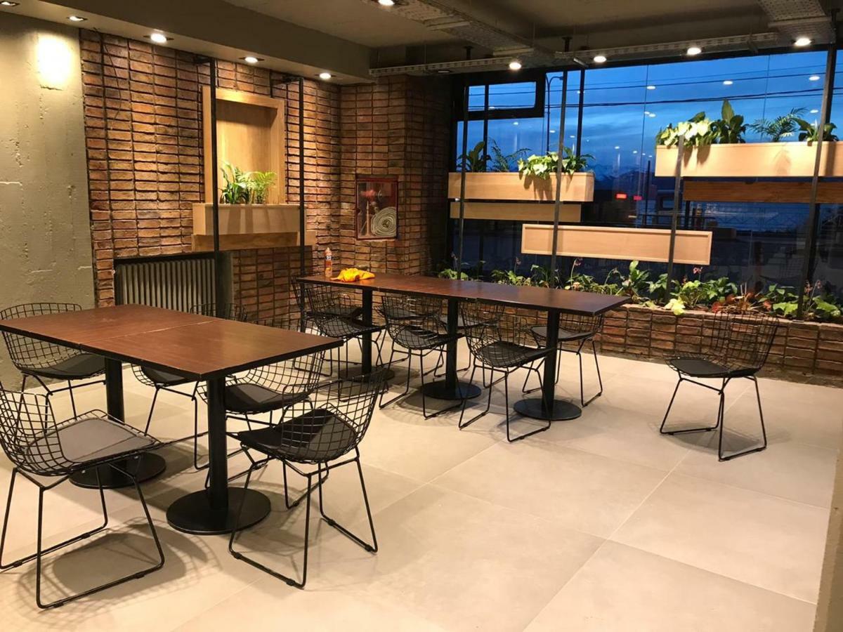 Hotel Eco Max 산카를로스데바릴로체 외부 사진